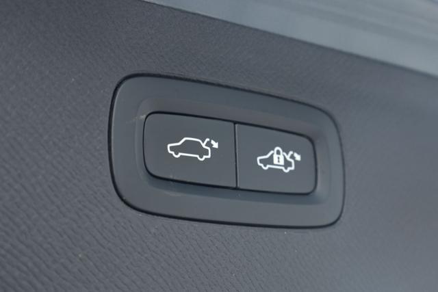 VOLVO XC90 B5 (d) AWD Geartronic 7 posti Inscription 4x4