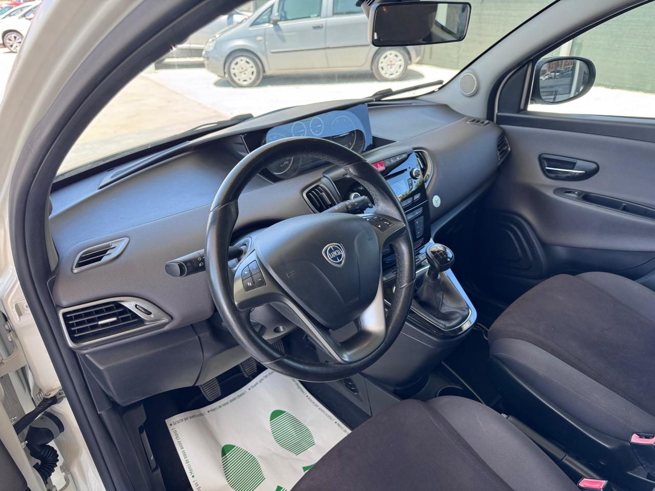 Lancia Ypsilon 1.3 MJT 16V TETTO Platinum