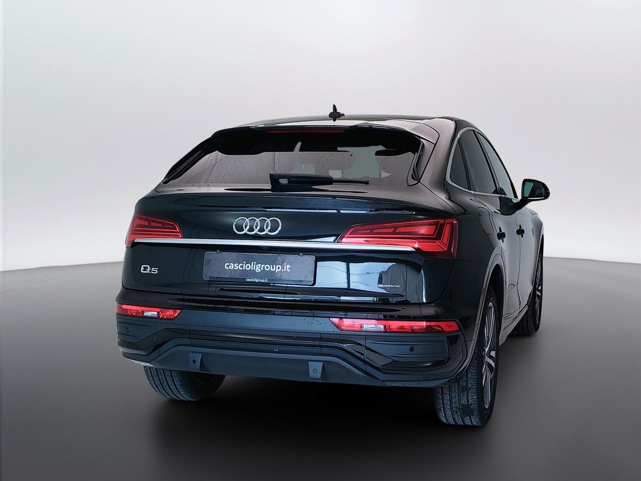 AUDI Q5 I Sportback 2021 - Q5 Sportback 40 2.0 tfsi mhev 12V Business Advanced quattro s-tronic