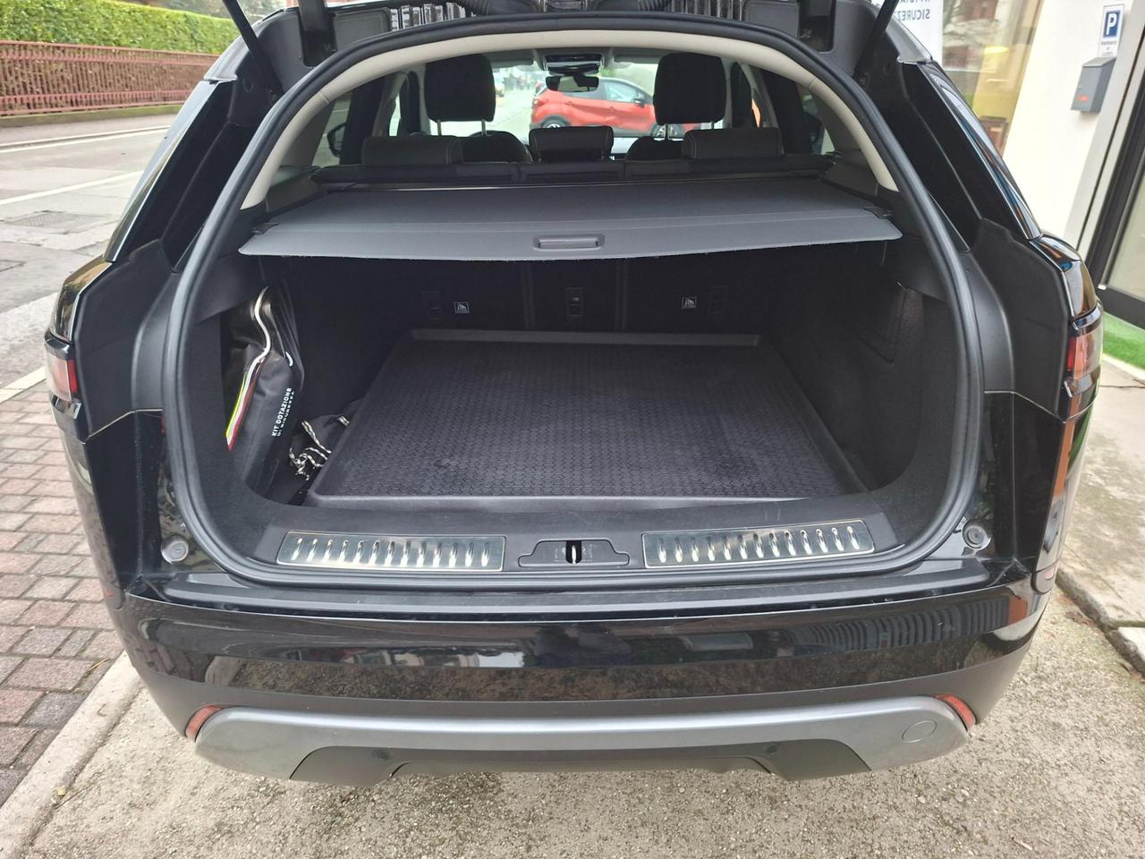 Land Rover Range Rover Velar 2.0d i4 SE 180cv 24 mesi garanzia