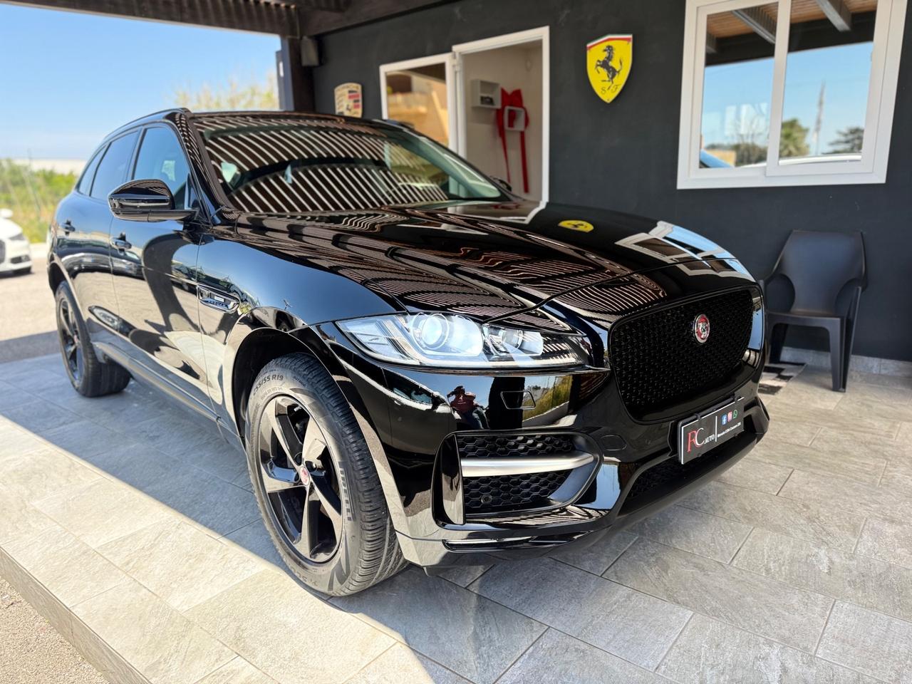 Jaguar F-Pace 2.0 D 180 CV AWD R-Sport motore nuovo