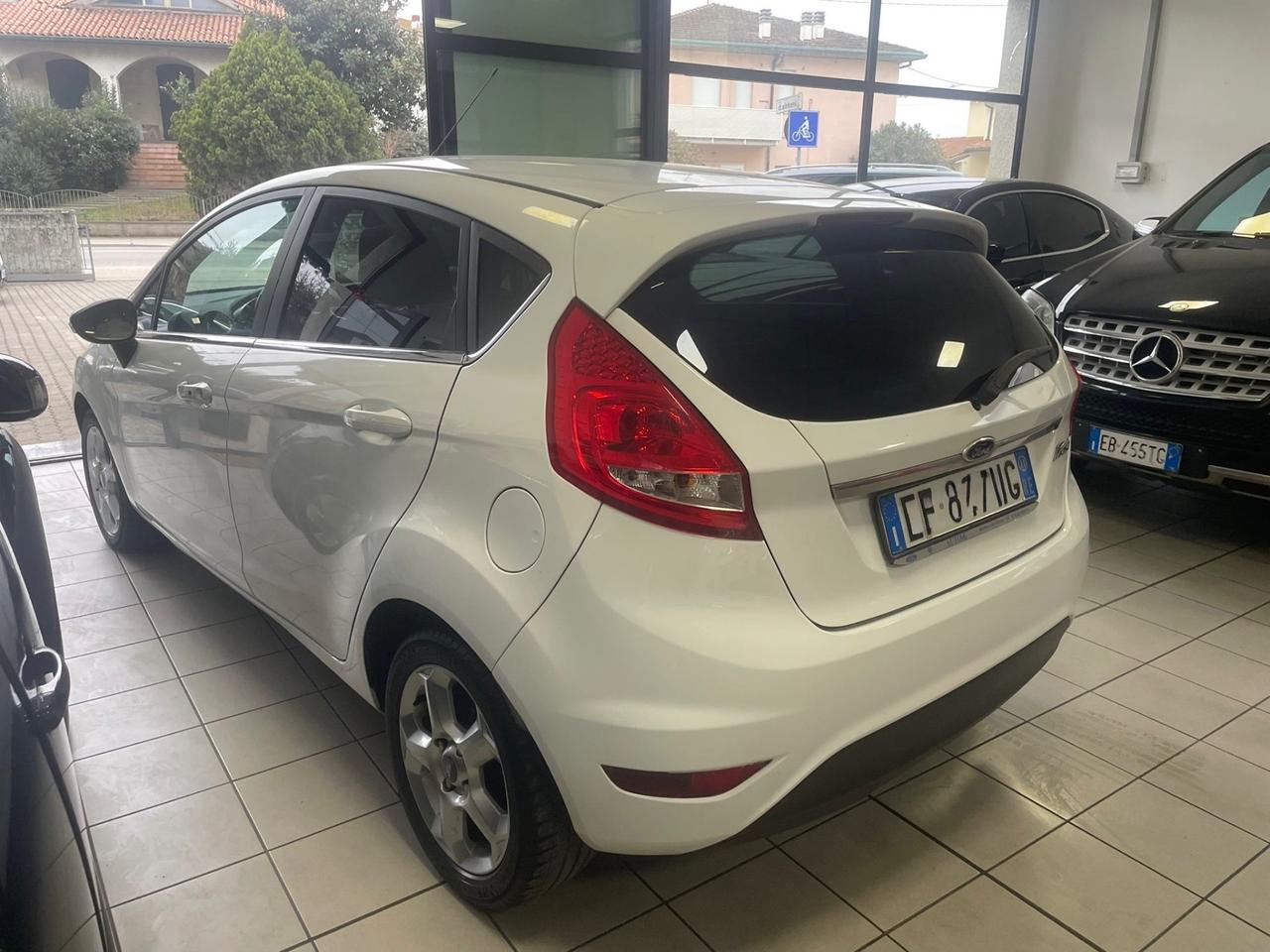 Ford Fiesta 1.2 82 CV 5 Porte Titanium