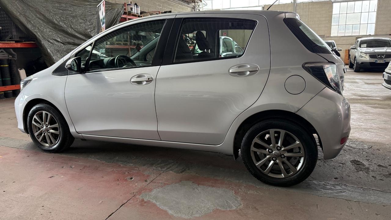 Toyota Yaris 1.3 5 porte Lounge