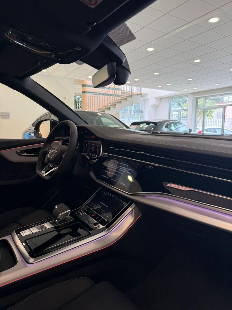 AUDI - Q8 - SUV TDI qu. 210 kW tiptr. S line ed.