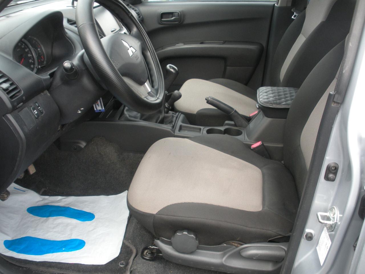 Mitsubishi L200 2.5 DI-D/136CV DC Invite DPF cabina lunga restyling