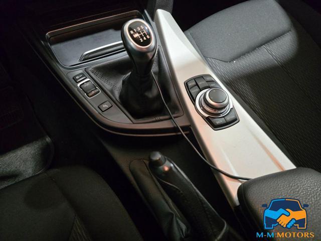 BMW 318 d xDrive Touring Business Advantage