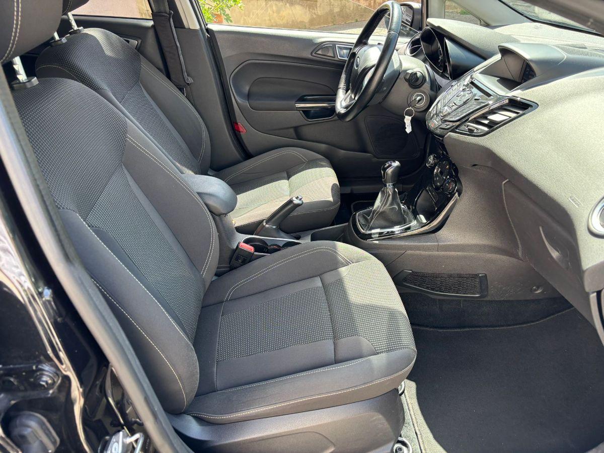 FORD Fiesta 1.5 TDCi 75CV 5p. Titanium