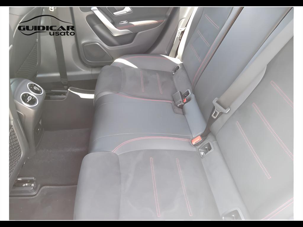 Mercedes-Benz Classe A - W177 2018 - A 180 d Premium auto