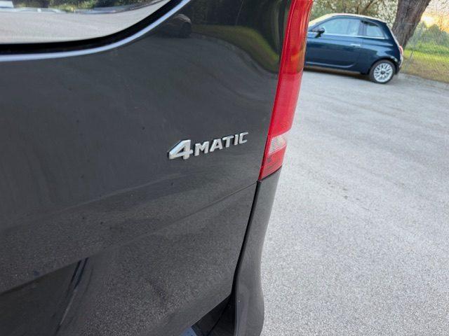 MERCEDES-BENZ V 300 D PREMIUM 4 MATIC 239CV 7 POSTI TETTO PANORAMA