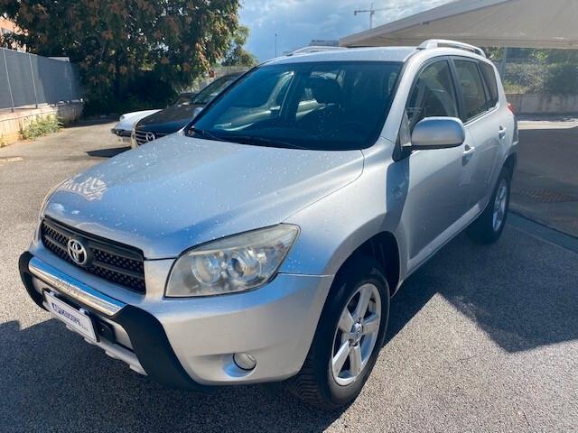 Toyota RAV 4 RAV4 2.2 D-4D 136 CV DPF Luxury