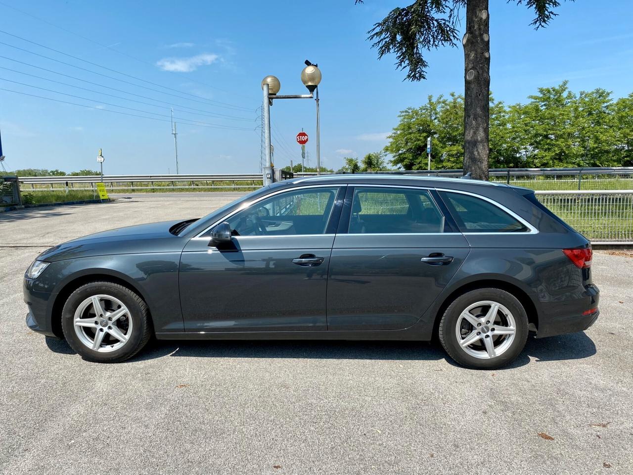 Audi A4 Avant 35 2.0 tdi 150cv s-tronic