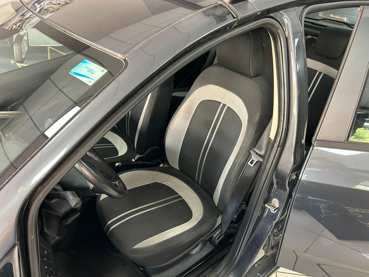 Fiat Grande Punto 1.2 Benzina – Neopatentati – 12 mesi garanzia