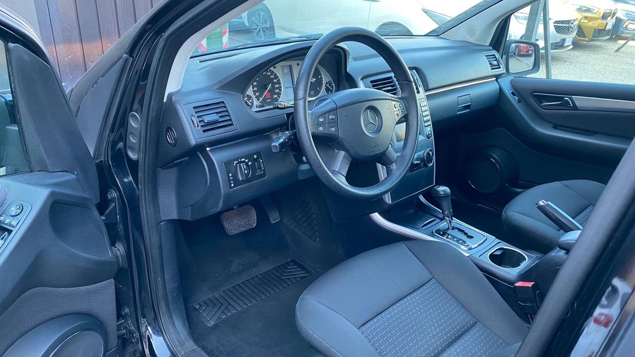 Mercedes-benz B 180 CDI BlueEFFICIENCY Premium