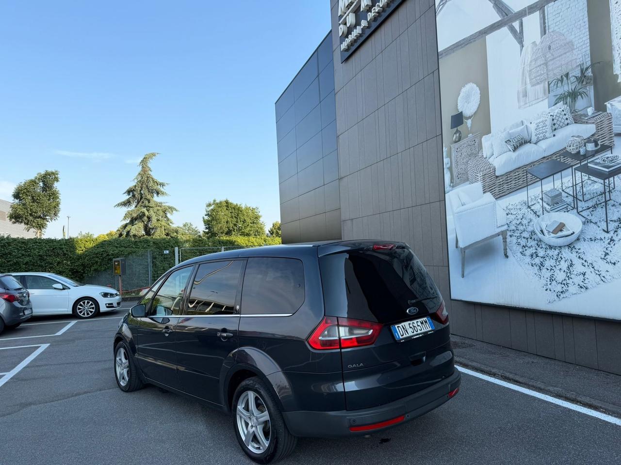 Ford Galaxy 2.0 TDCi 140 CV Ghia DPF
