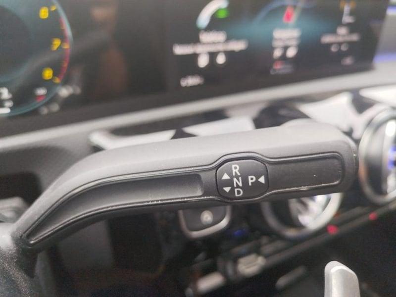 Mercedes-Benz Classe A A 200 PREMIUM AUTO