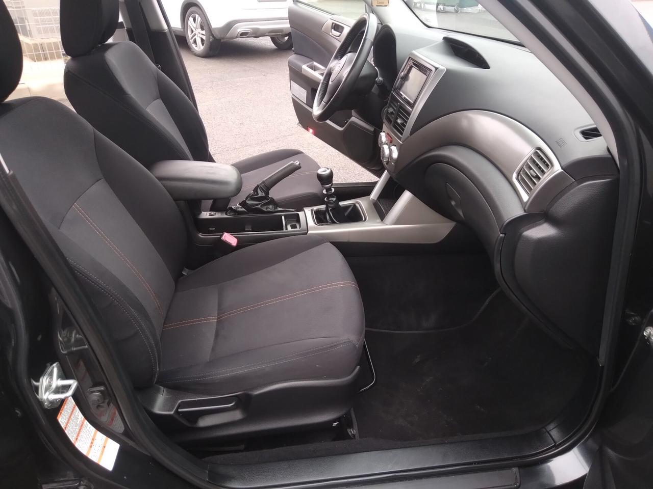 Subaru Forester 2.0D 147cv 4X4 6marce +gancio traino