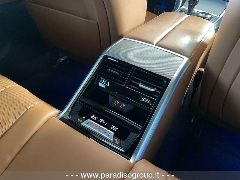 BMW Serie 8 G16 LCI 2022 Gran Coupe 840d Gran Coupe mhev 48V xdrive auto