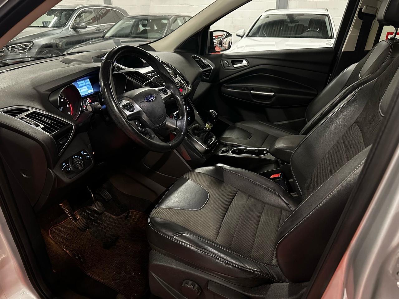 Ford Kuga 2.0 TDCI 140 CV 4WD Titanium