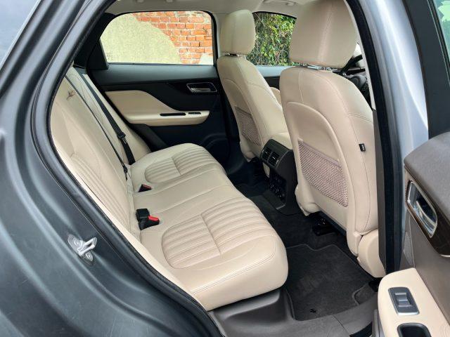 JAGUAR F-Pace 3.0 D V6 300 CV AWD aut. Portfolio