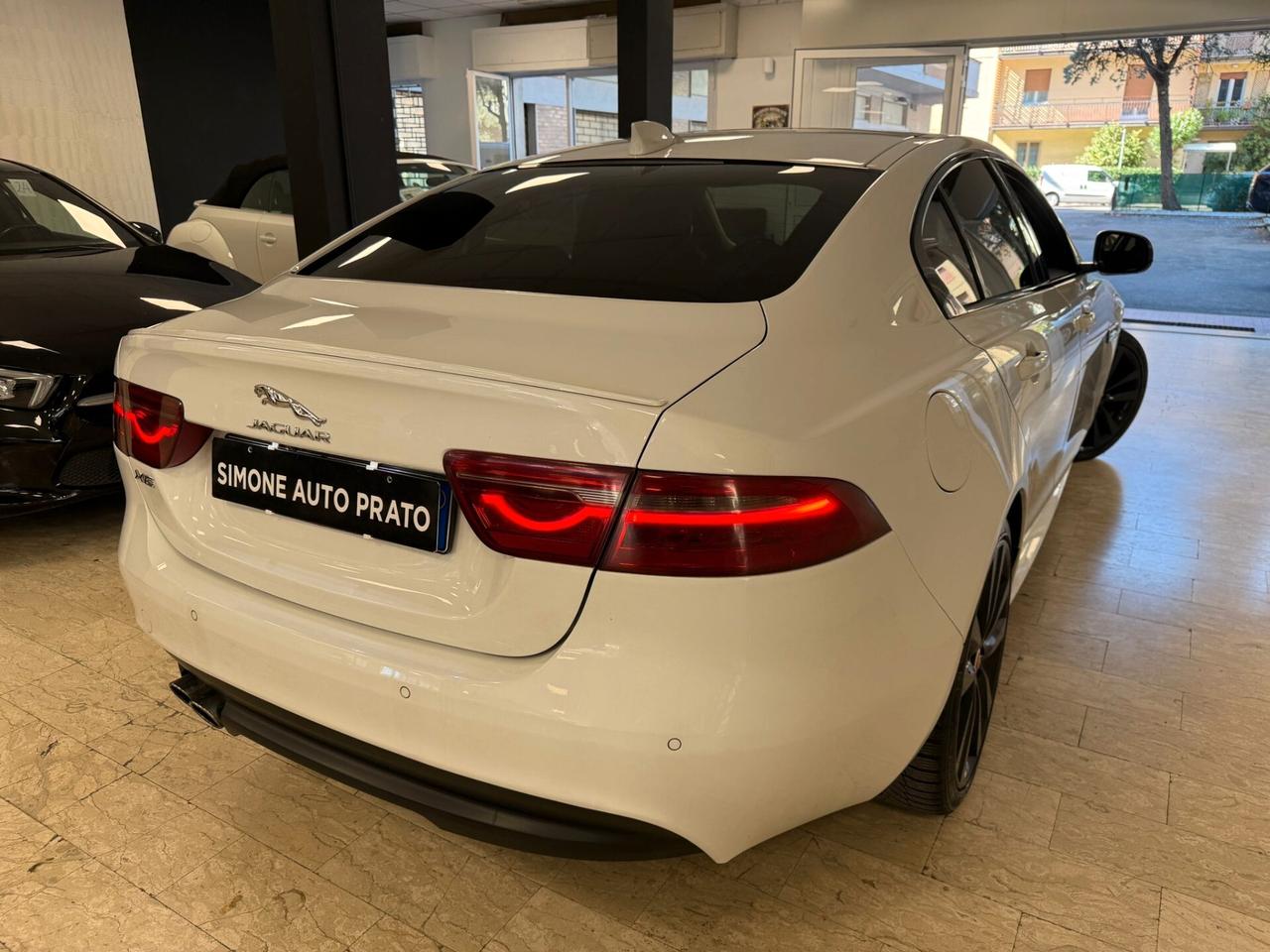 Jaguar XE 2.0 D Turbo 180CV Portfolio