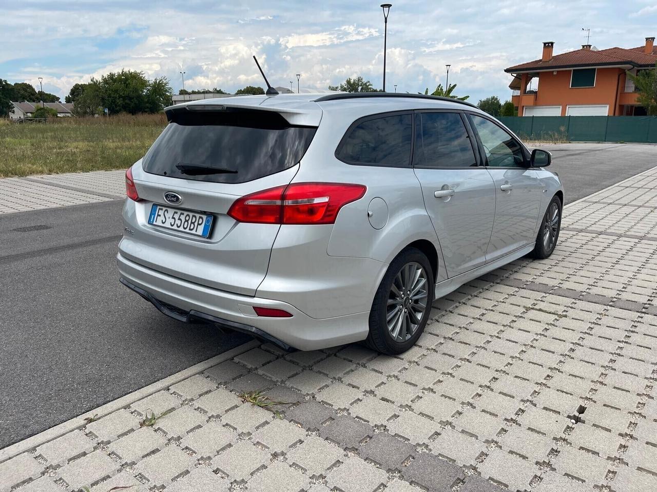Ford Focus 1.5 TDCi 120 CV SW - Neopatentati