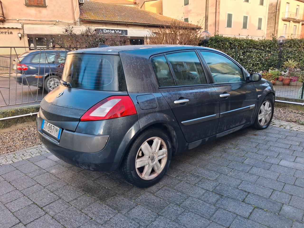 Renault Megane Mégane 1.5 dCi/100CV 5 porte Confort Dynamique