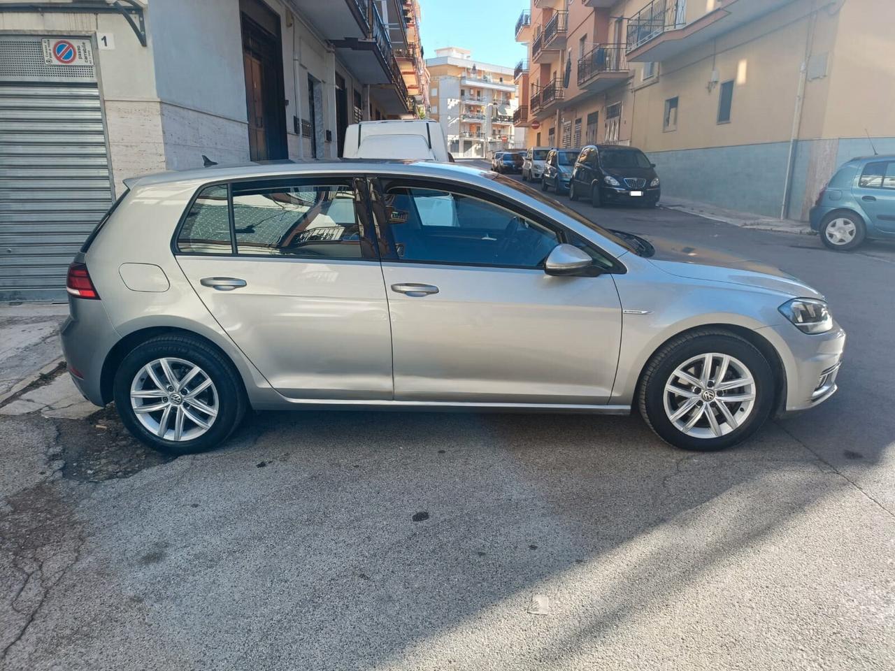 Volkswagen Golf 1.5 TGI DSG 5p. Business BlueMotion Technology