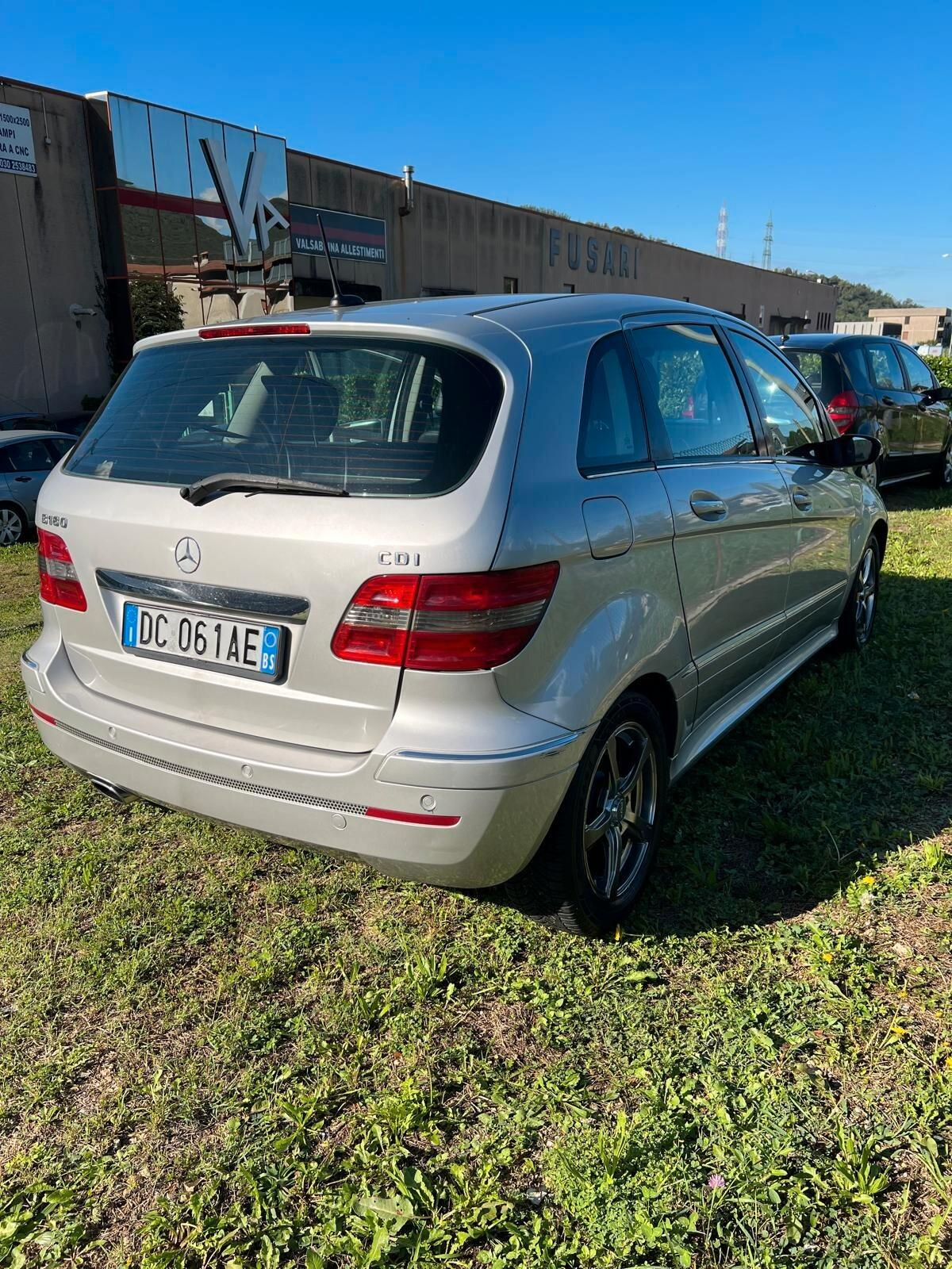 Mercedes-benz B 180 CDI X neopatentati