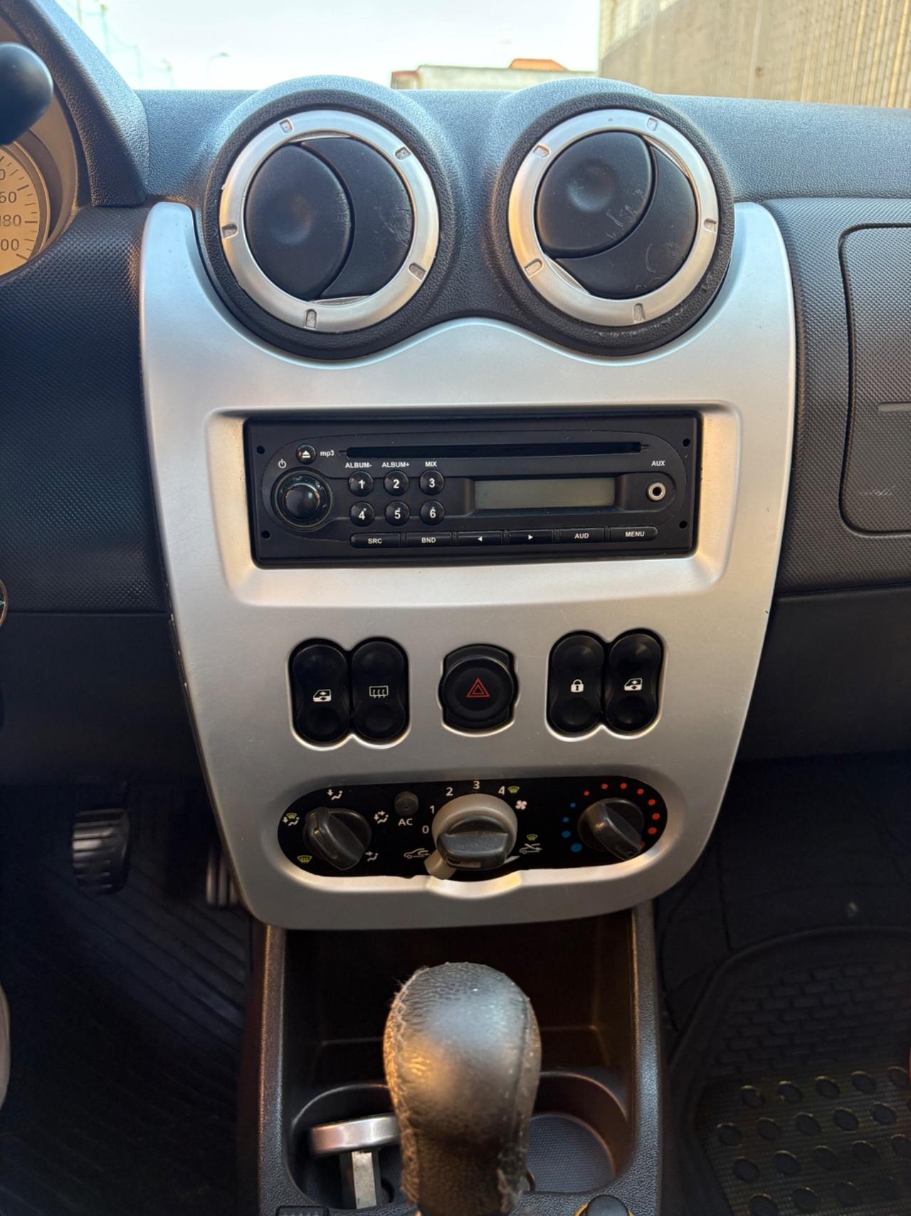 Dacia Sandero 1.4 8V GPL 163000km