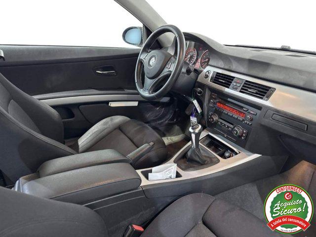 BMW 325 xi cat Coupé Attiva 4X4 Automatica