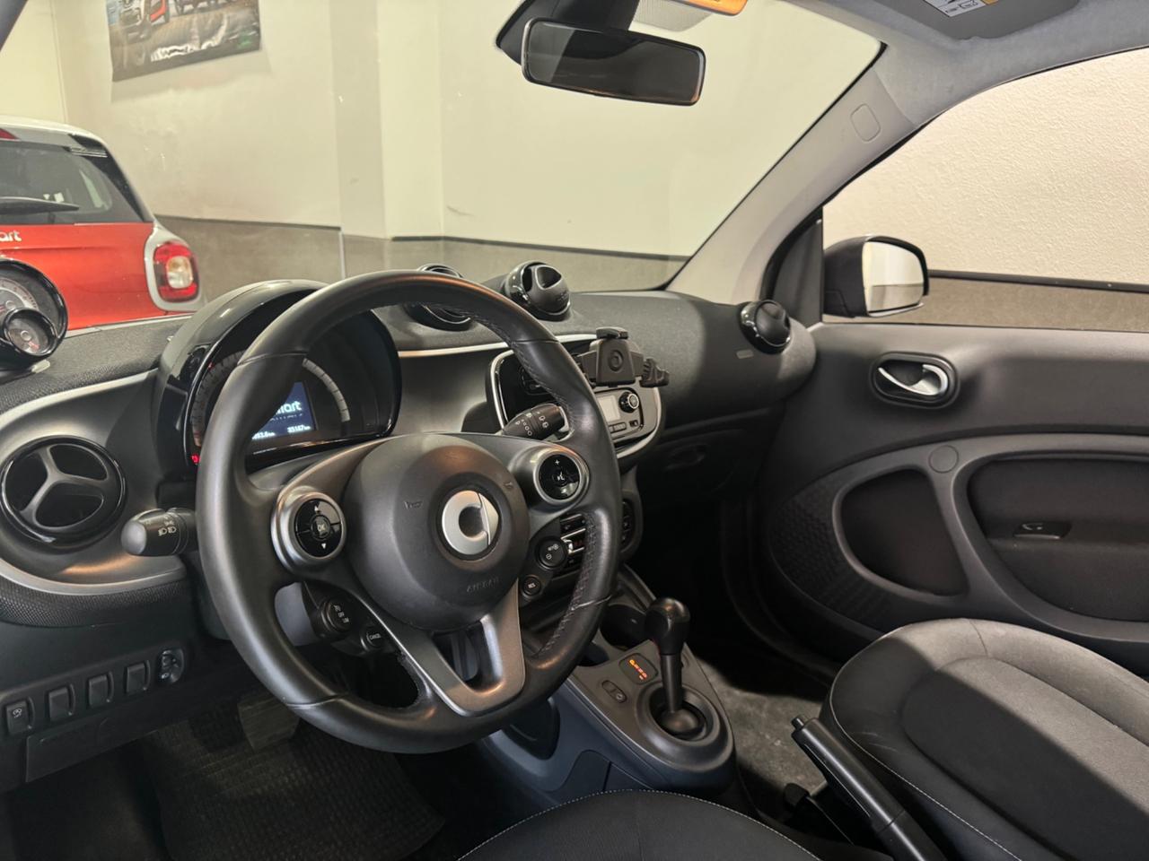 Smart ForTwo 70 1.0 benzina automatica garanzia