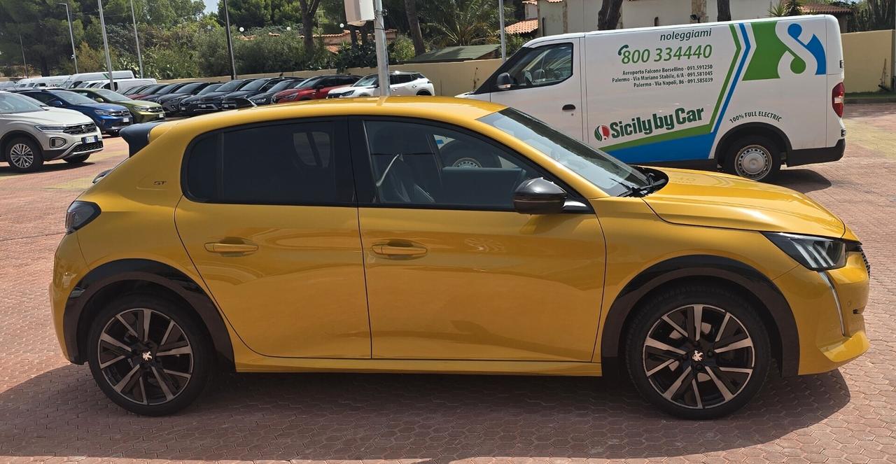 Peugeot 208 PureTech 130 S&S EAT8 5 porte GT – Stile Sportivo e Tecnologia Premium