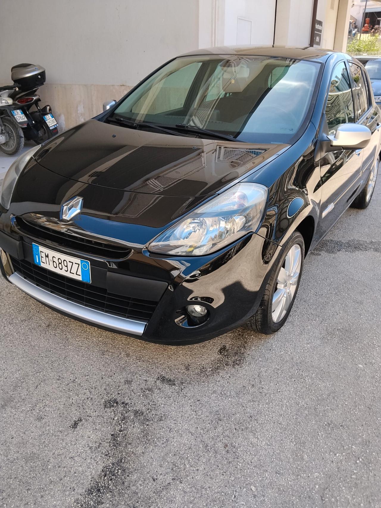 Renault Clio 1.2 16V 5 porte Dynamique