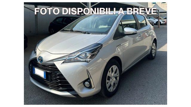 TOYOTA Yaris 1.5 Hybrid 5 porte Business