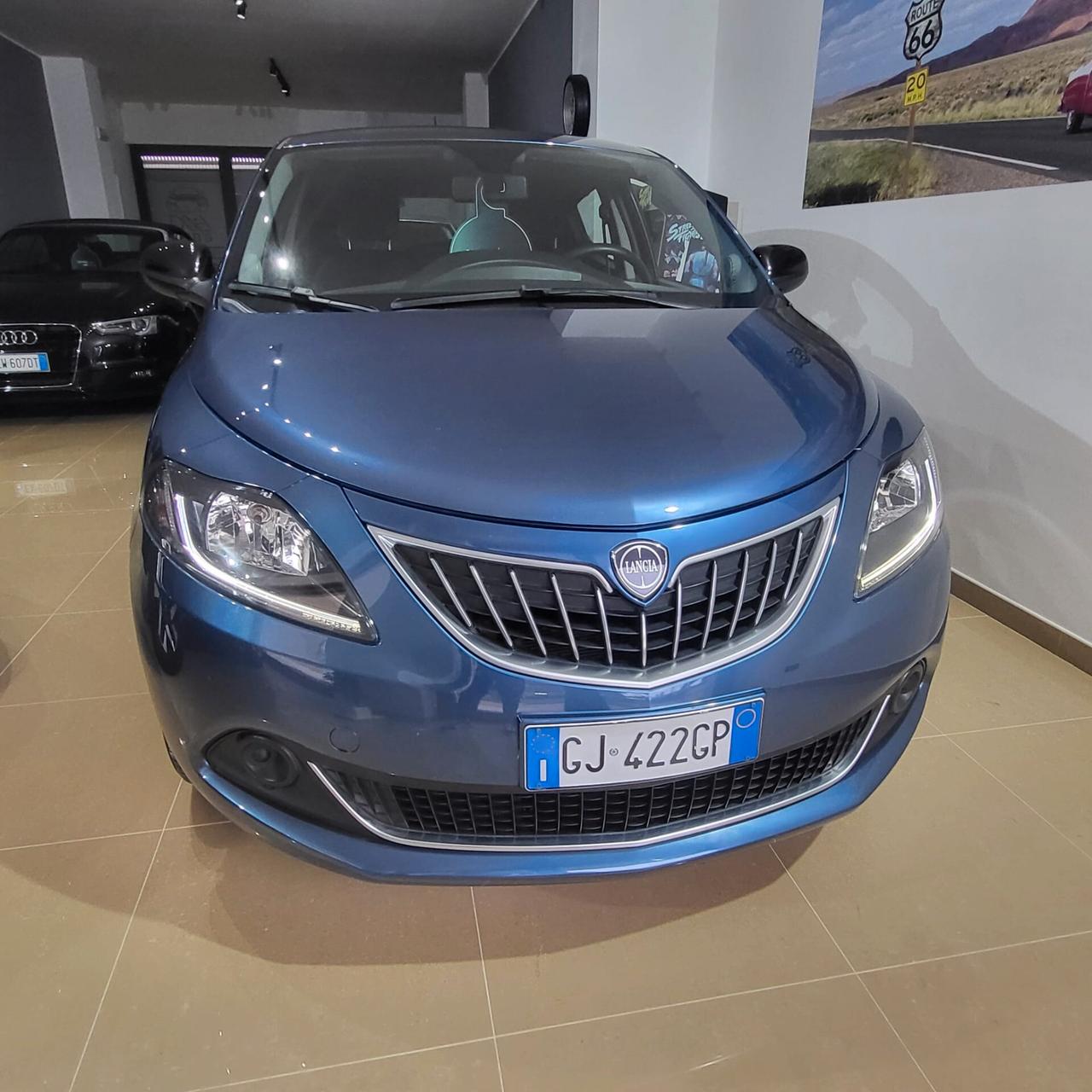 Lancia Ypsilon 1.0 FireFly 5 porte S&S Hybrid Ecochic A. Ferretti