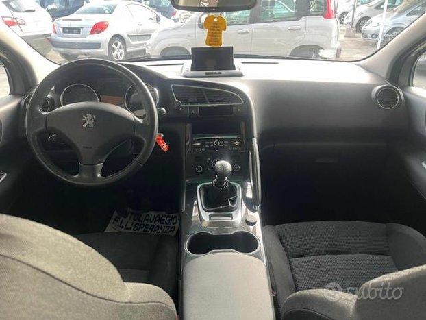 PEUGEOT 3008 2.0 HDi 150CV Business