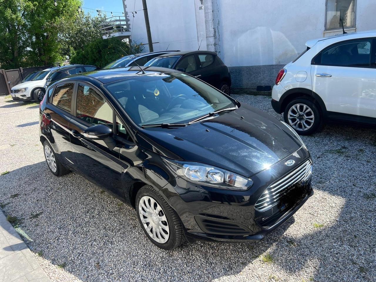 Ford Fiesta 1.5 TDCi 75CV 5 porte Titanium