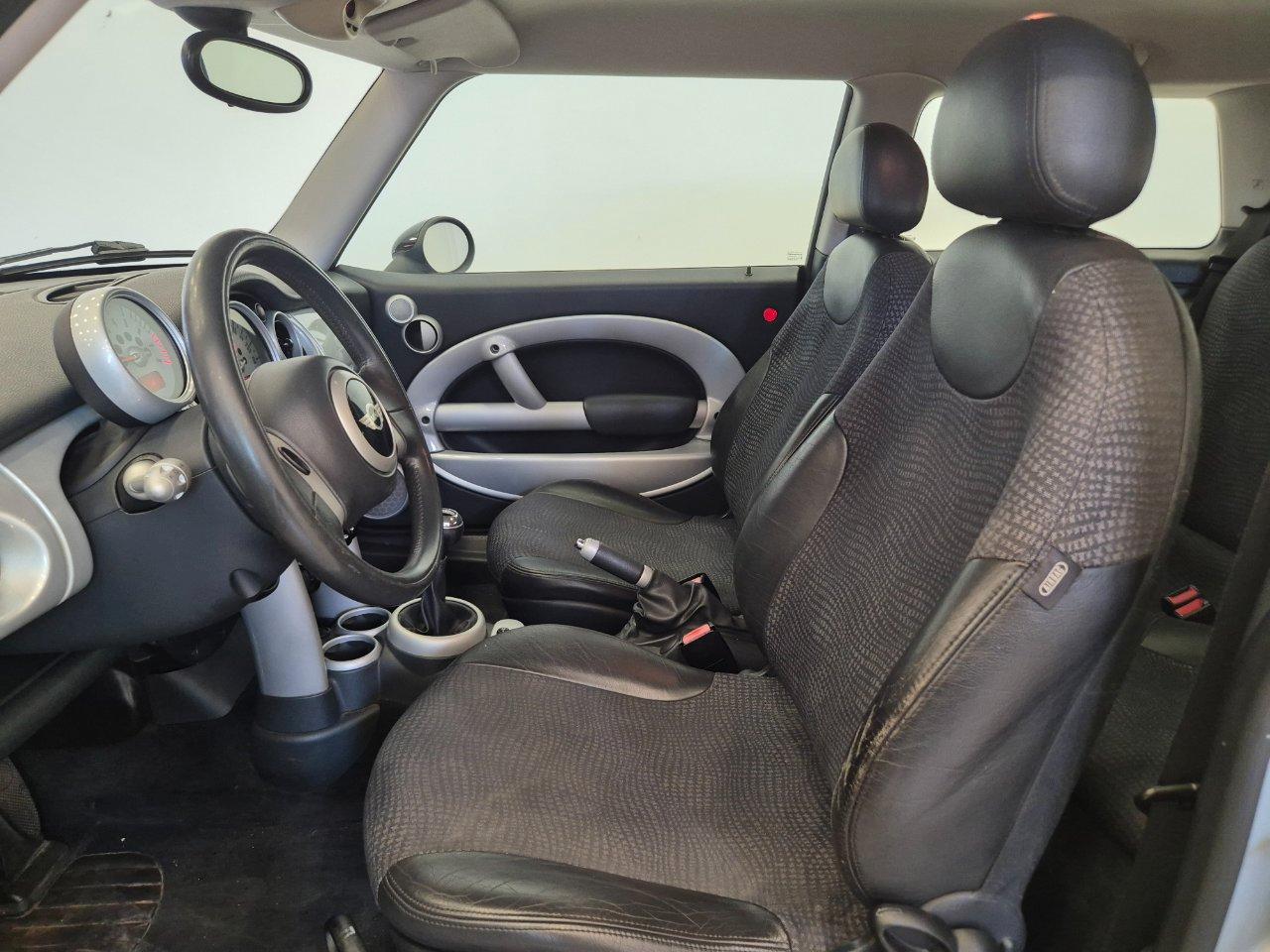 Mini Cooper 1.6 3 p. - NEOPATENTATI