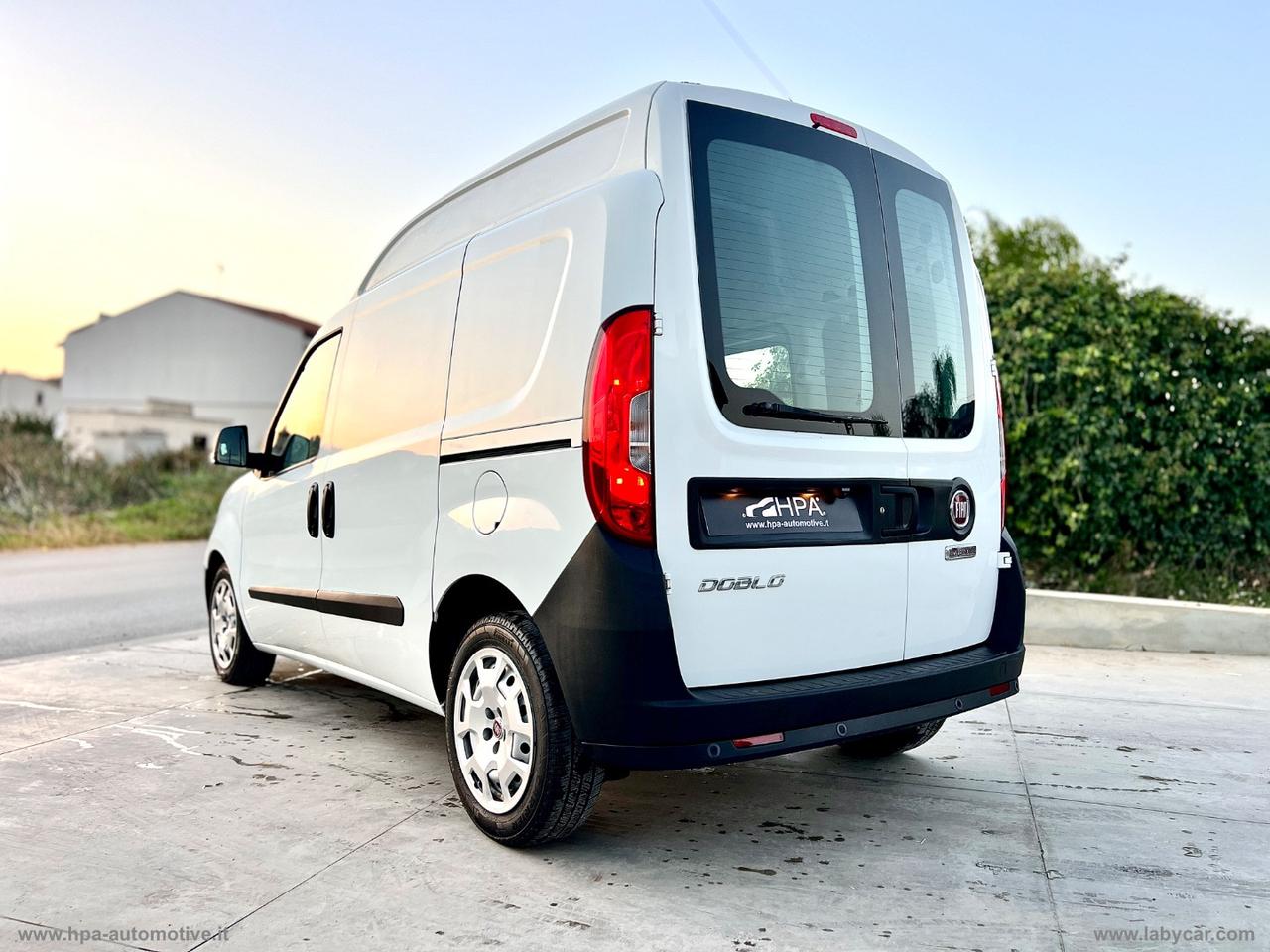 FIAT Doblò 1.6 MJT 120CV TETTO ALTO CLIMA AUTOMATICO 2 PORTE LATERLAI