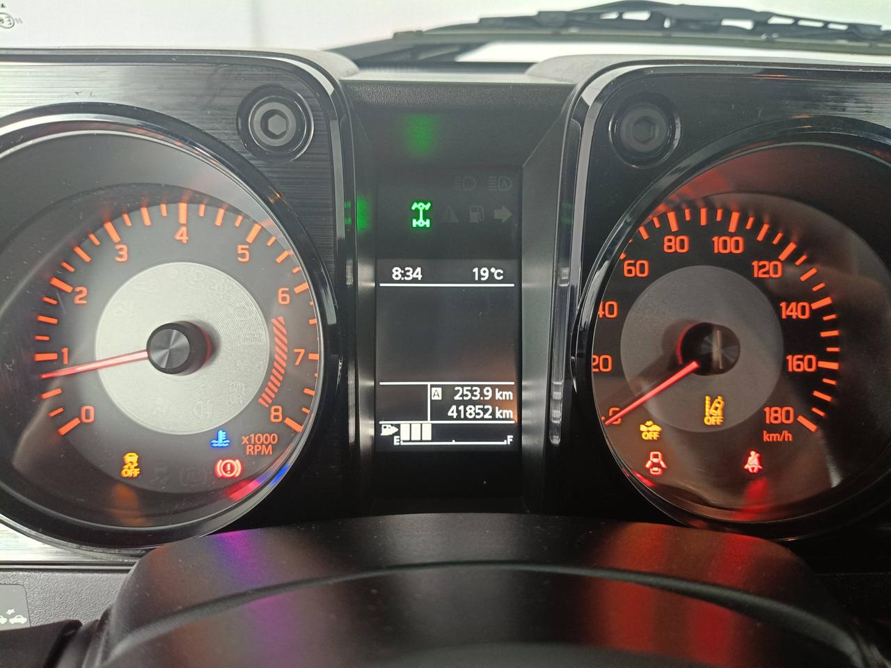 SUZUKI Jimny IV 2018 - Jimny 1.5 Pro 4wd allgrip