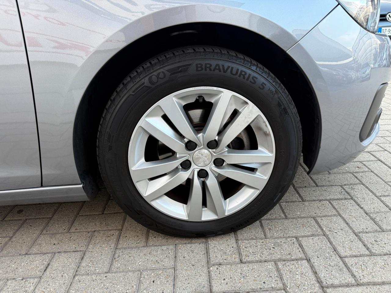 Peugeot 308 BlueHDi 130 S&S SW Tech Edition - Navigatore