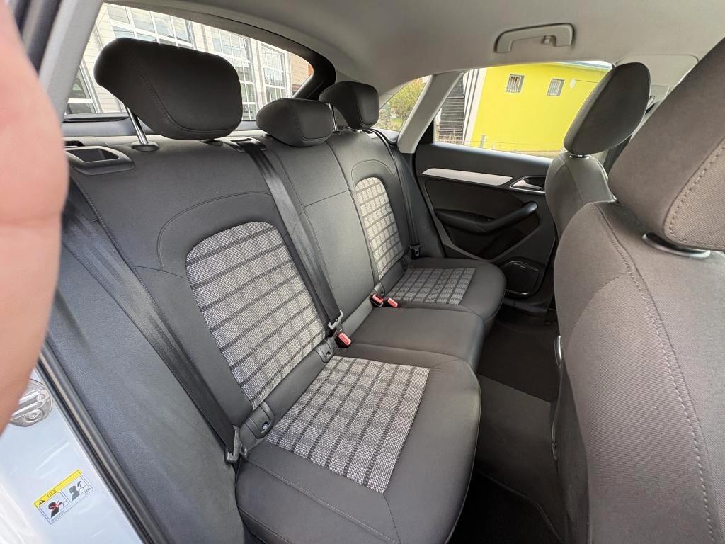 Audi Q3 2.0 TDI 150 CV S LINE EDITION