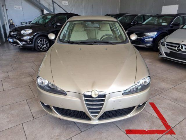 ALFA ROMEO 147 1.6 16V TS (105) 5 porte Distinctive BENZ/METANO