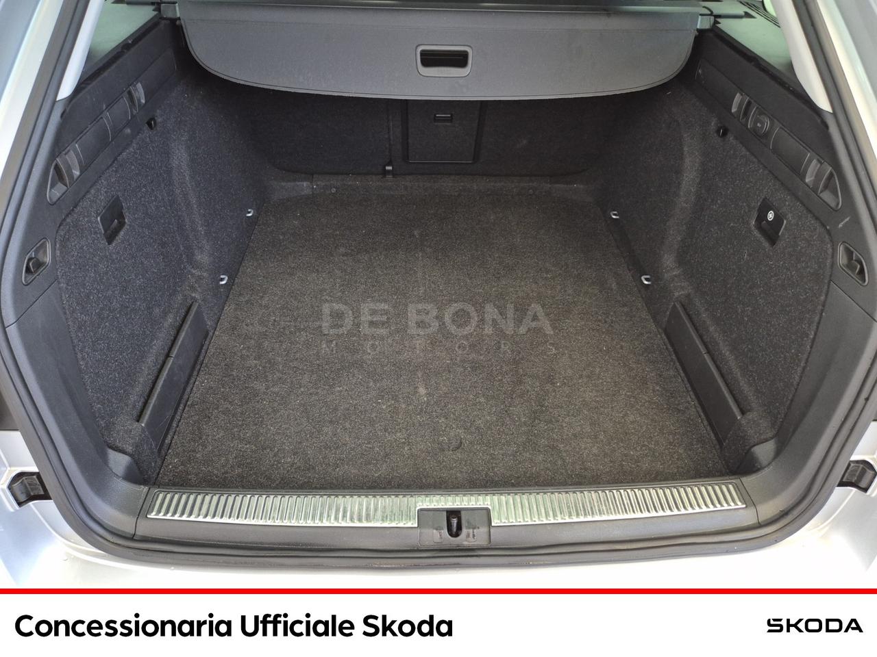 Skoda Superb wagon 2.0 tdi evo executive 150cv dsg