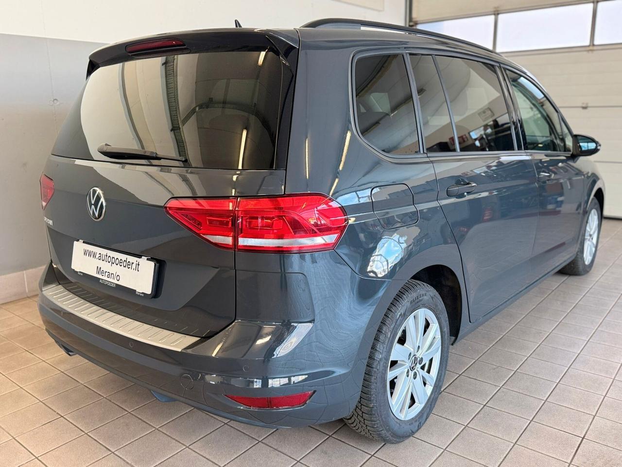 Volkswagen Touran 2.0 TDI 150 CV SCR DSG Business 7 Posti
