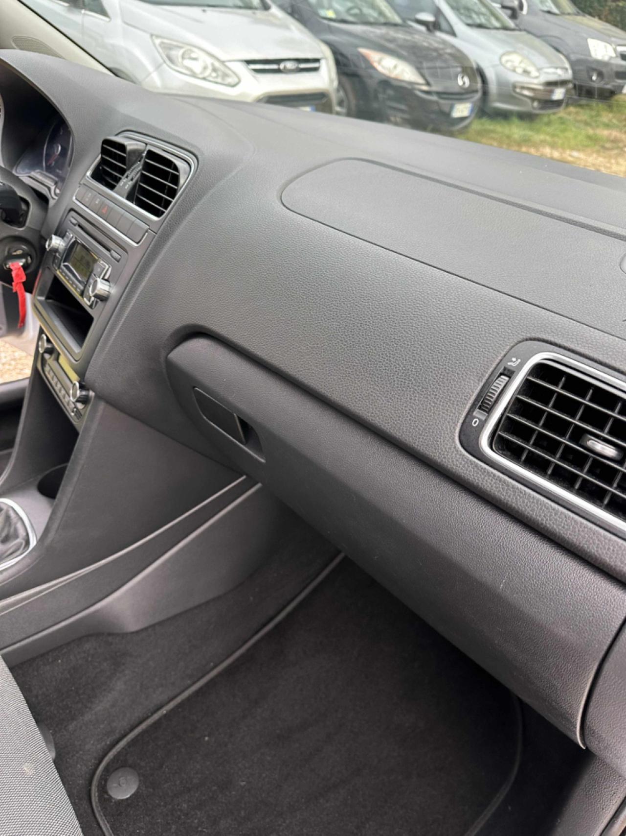 Volkswagen POLO 1.6 TDI DPF 5P NEOPAT KMCERT GARANZ UNICOPR