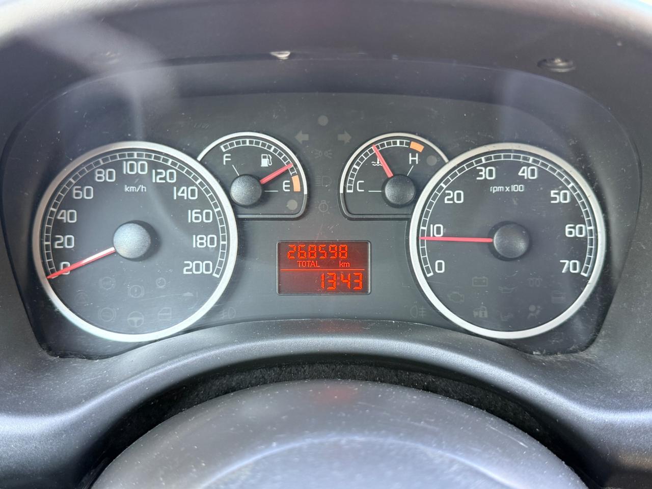Fiat Punto 1.2 5 porte “MOTORE SOSTITUITO”