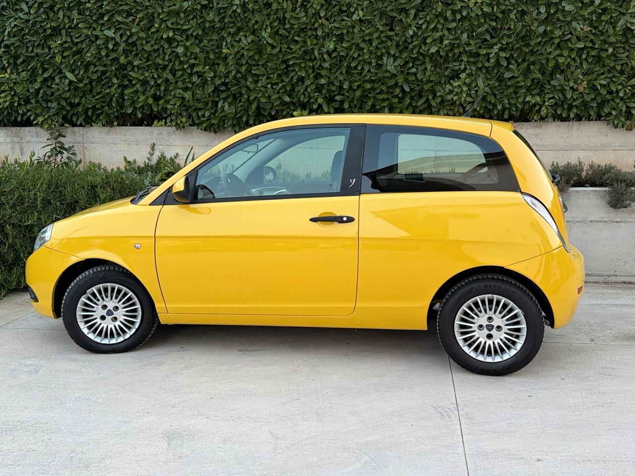 Lancia Ypsilon 1.3 MJT 75 CV Elle