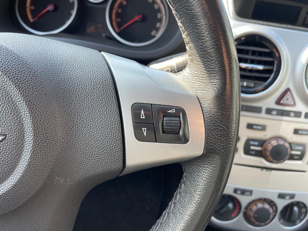 Opel Corsa 1.2 85CV GPL-TECH/1PROP/GARANZIA