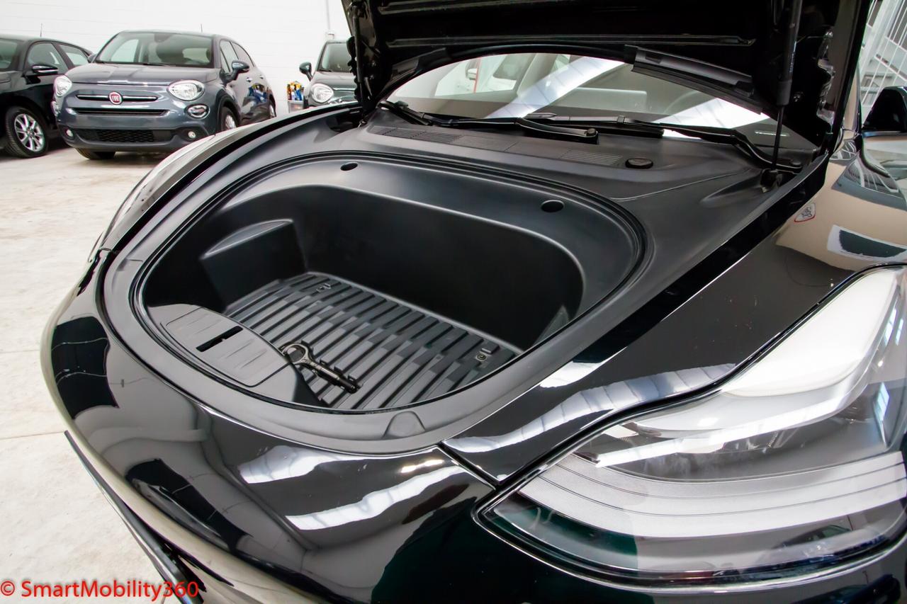 Tesla Model 3 Long Range Dual Motor AWD - Promo finanziamento: 2.500 € di anticipo e 413 €/mese!